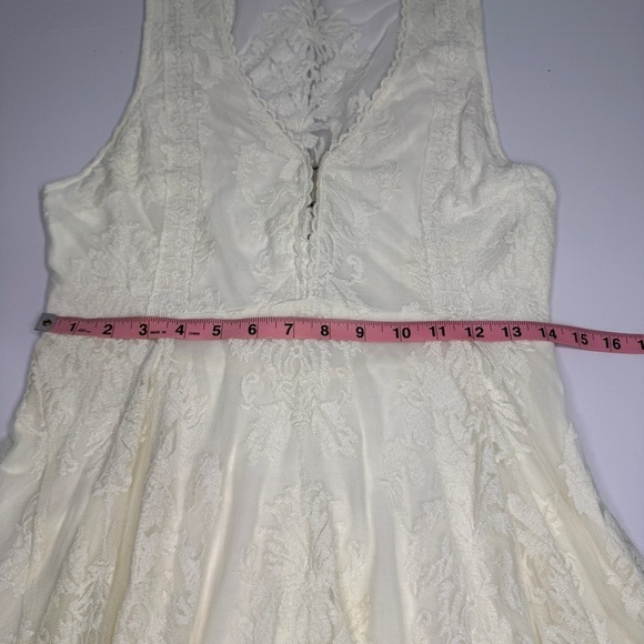 Free People Ivory Lace Fit & Flare Mini Dress | Sleeveless Boho Style | NWOT - Picture 4 of 8